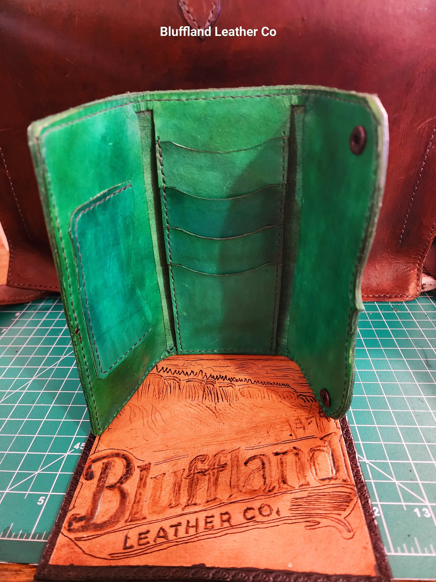 Handcrafted Long Green Leather Wallet – Full-Grain Leather with Timeless Design