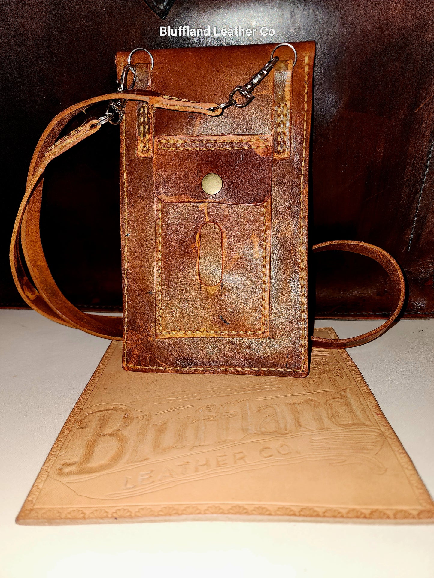 Leather Cell Phone Handbag – Compact & Functional - Honey-patterned